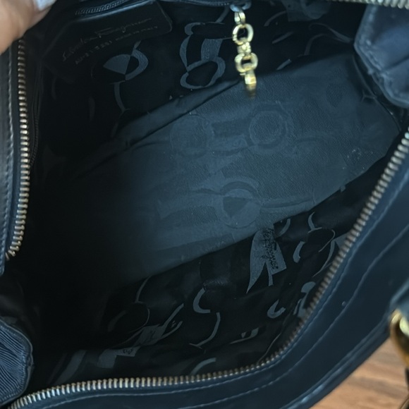 Salvatorre Ferragamo Canvas Handbag with strap - Picture 8 of 11